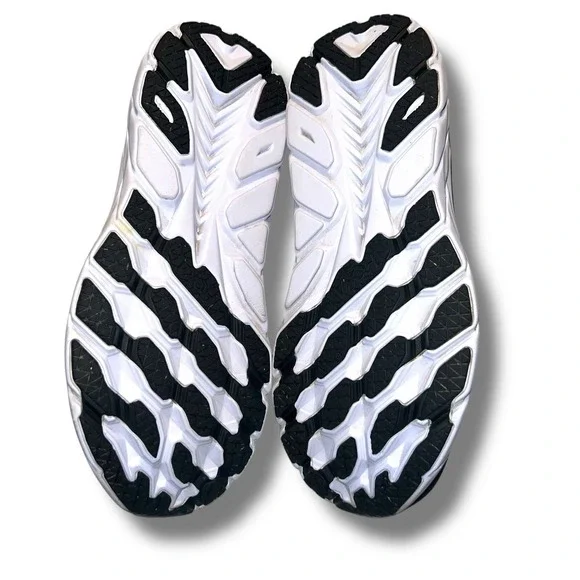 Hoka One One Clifton 8 Running Shoes Women's Size 7.5 B Black White - Picture 9 of 12